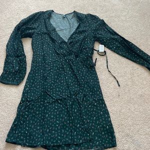 Old Navy wrap dress